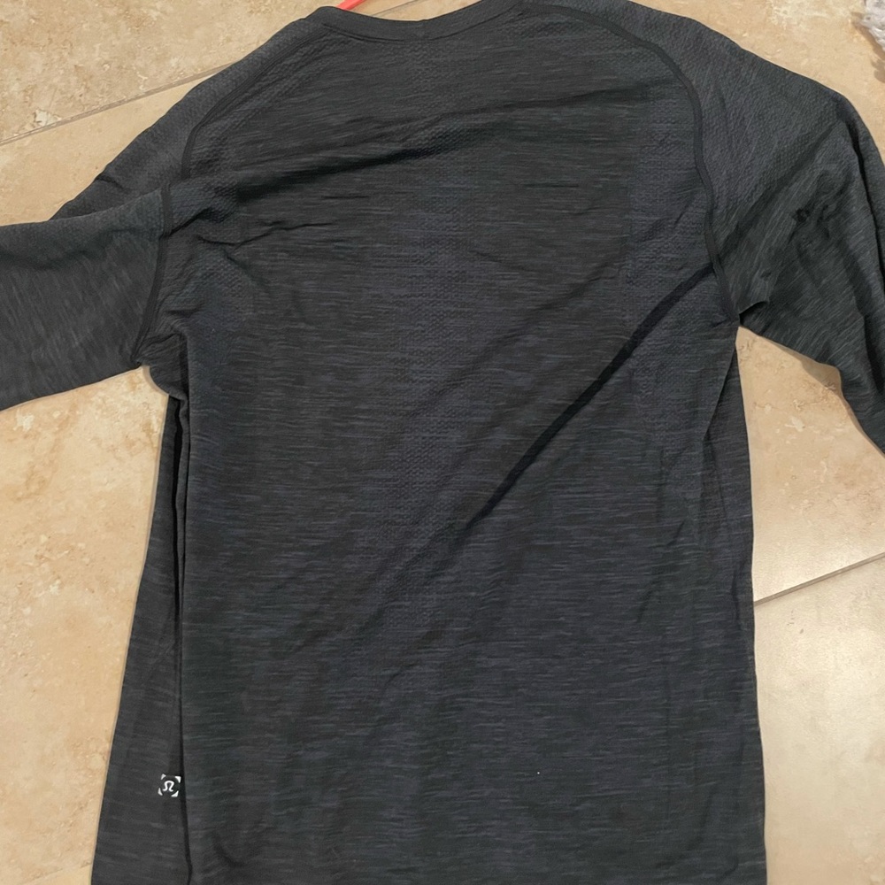 Lululemon metal vent tech long sleeve black hether